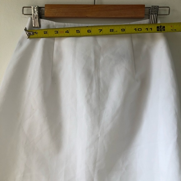90’s white mini skirt - Picture 4 of 8